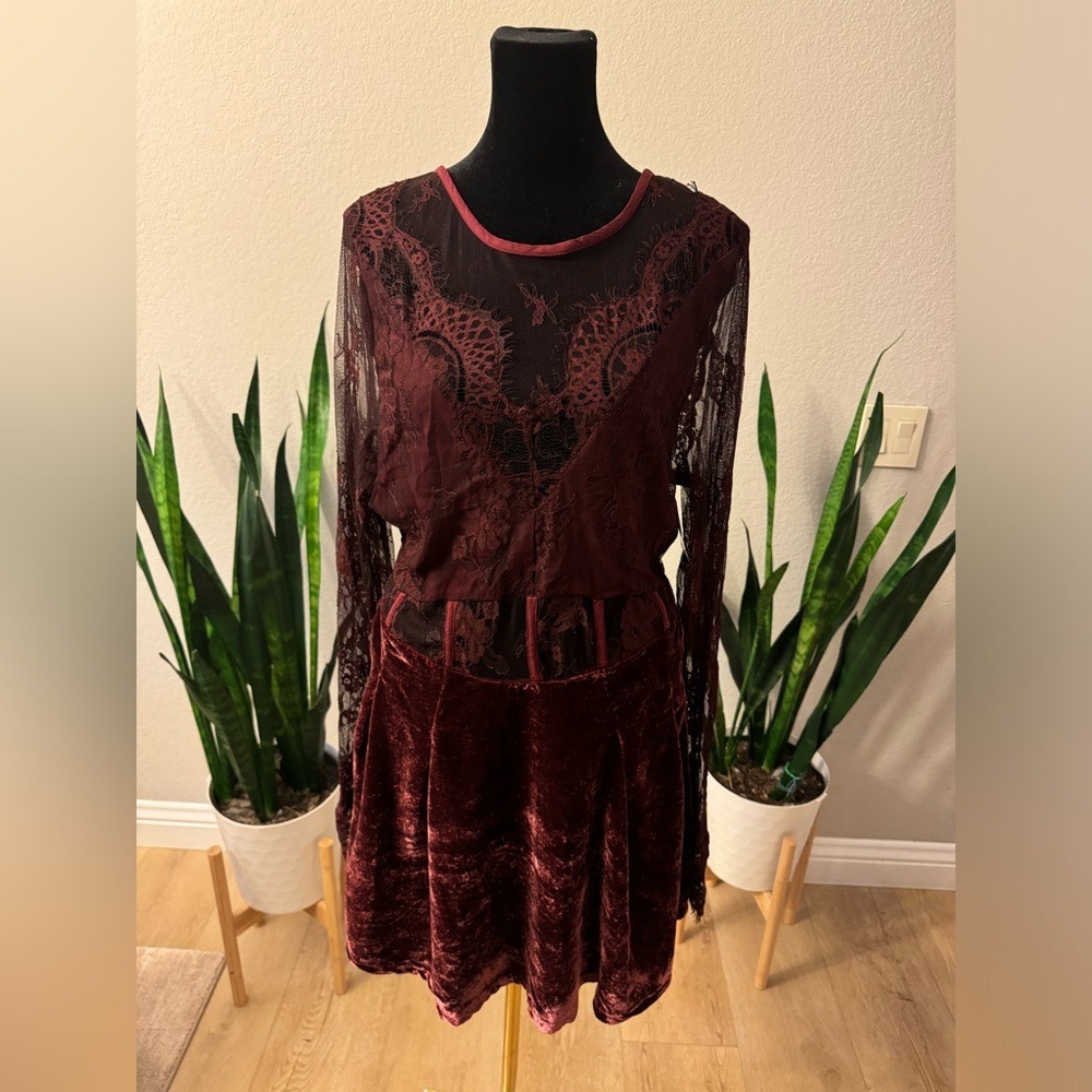 Free People Lace Corset Mini Dress Velvet Burgundy Medium Boho Gothic Festival - Picture 6 of 11